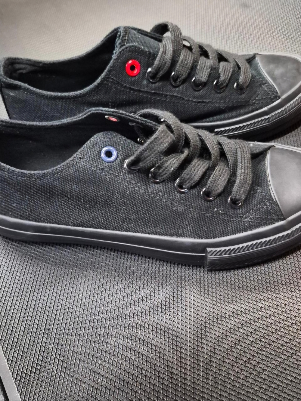 Men's Black Canvas Low-Top Sneakers with Red & Blue Eyelets